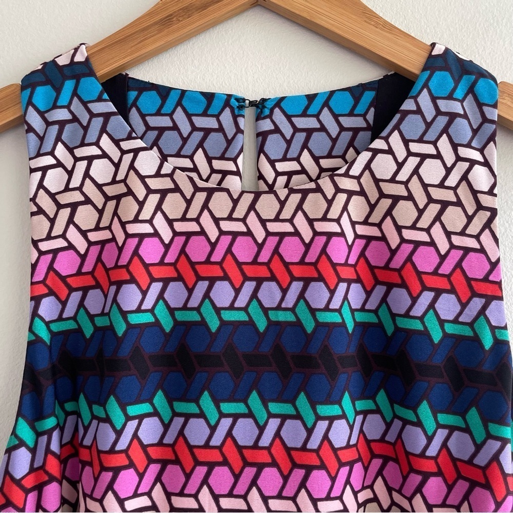 Trina Turk Signed Macee Stained Glass Print Sleeveless Dress Size 6 - Picture 5 of 10